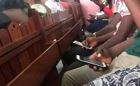 Habits To Avoid In Church
